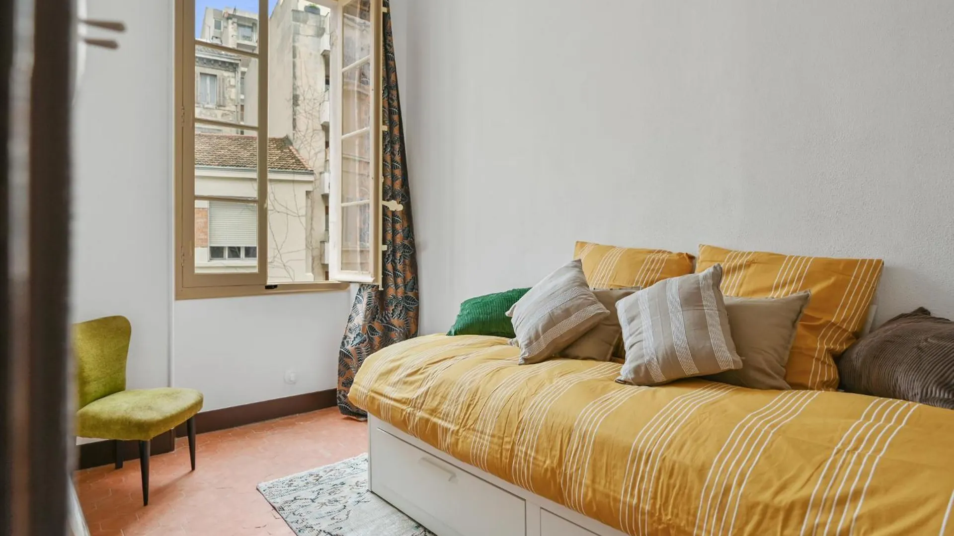 Amical-Marseille-Coeur De Ville Balcon 0*, Μασσαλία Γαλλία