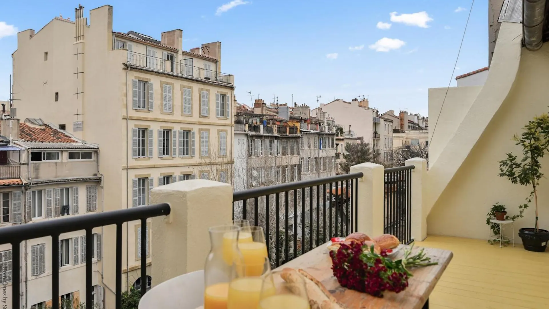 Amical-Marseille-Coeur De Ville Balcon France